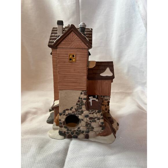DEPT 56 DICKENS' Village Sesries The Great Denton Mill w/Light - Picture 3 of 7